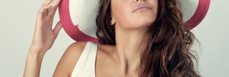 ¿Cómo peinarse cuando se lleva sombrero?