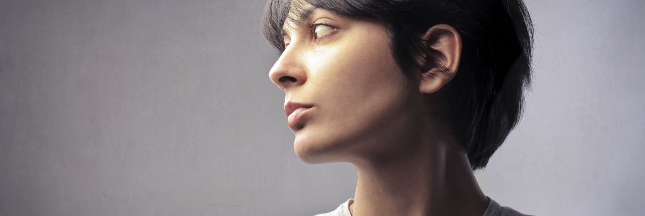 ¿Por qué me ha dejado de crecer el cabello?
