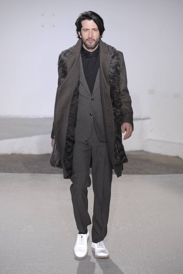 Hombre: ¿Barba poblada o barba de 3 días?