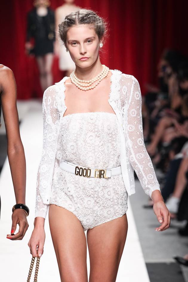 La trenza francesa doble, paso a paso