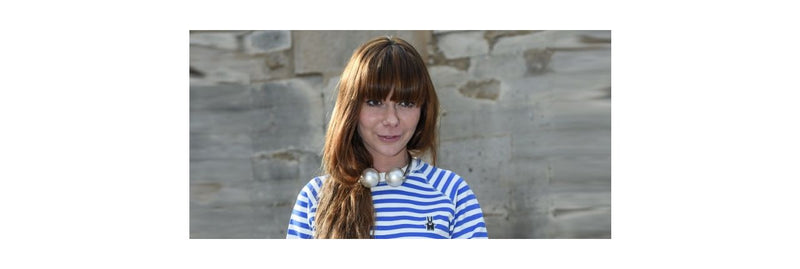 Nuestro peinado favorito: utilizar un collar para sujetar el cabello