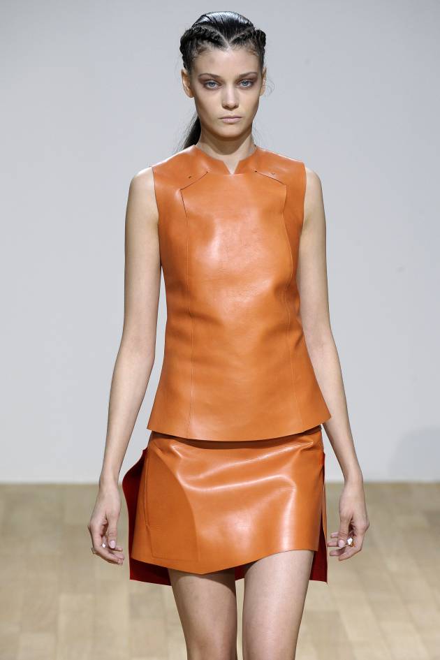 El peinado de la semana: las trenzas estrictas del desfile de Esteban Cortázar