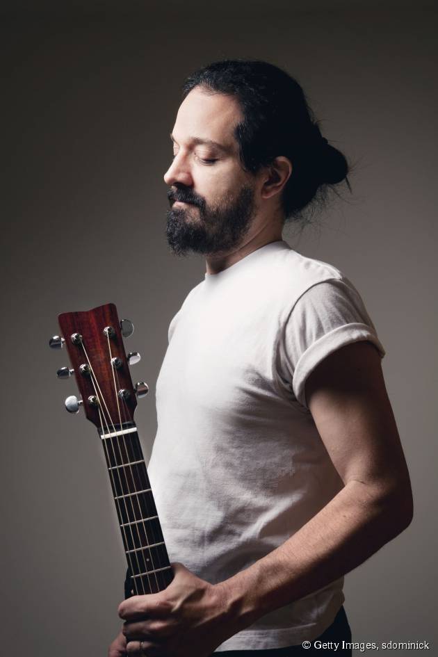 Hombre: El moño para chicos, tendencia capilar