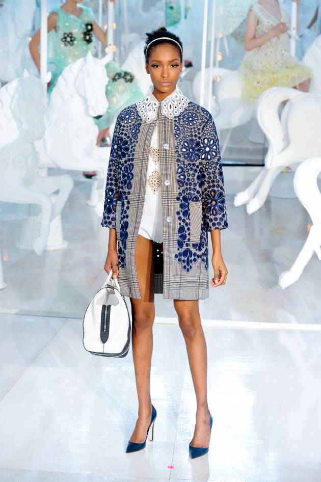 Visto en la pasarela: la preciada banda de pelo