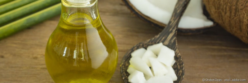 ¿Qué beneficios tiene el aceite de coco para mi cabello?