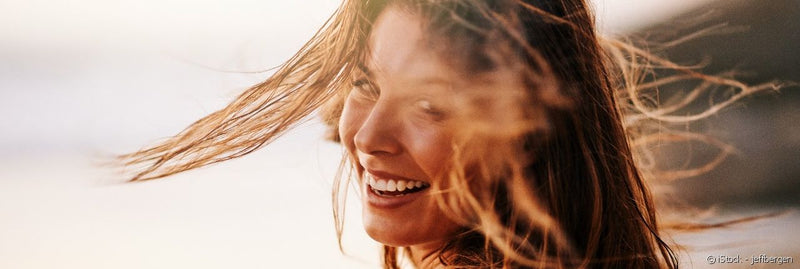 Las ventajas de secarse el cabello al aire libre