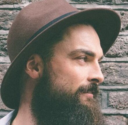 Hombre : ¿La barba hipster,sigue siendo tendencia en 2016?