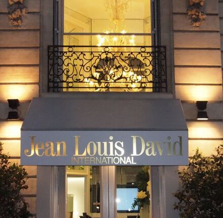 Apertura del salón Jean Louis David International en París