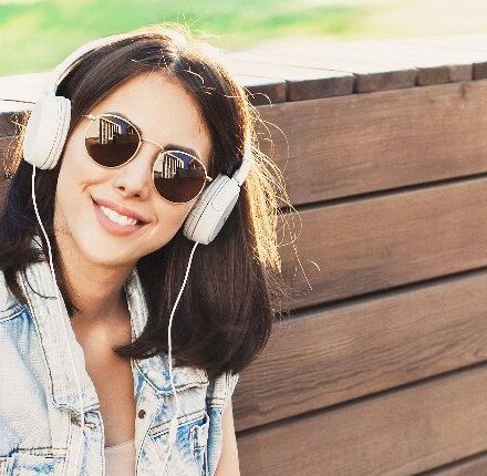 Cascos auriculares: ¿qué efecto ejercen sobre el cabello?