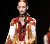 La cola de caballo estricta, vista en el desfile de Gucci