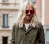 Streetstyle: el rubio polar con una melena ondulada