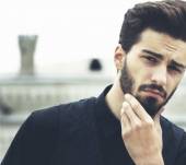 Hombre : ¿Comó mantener la barba larga?