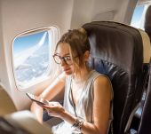 3 ideas de peinado para viajar en avión
