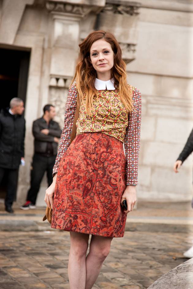 Streetstyle: El efecto tie & dye en un pelo pelirrojo