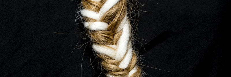 Las trenzas adornadas con hilos, ¿de la pasarela a la calle?