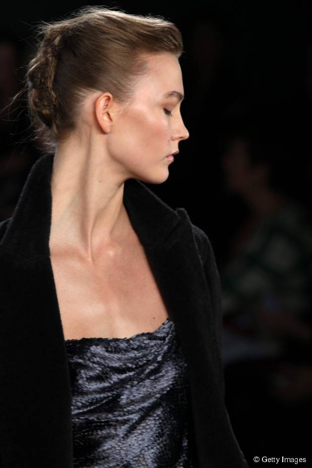 ¿Cómo hacer el moño nido del desfile de Jason Wu?