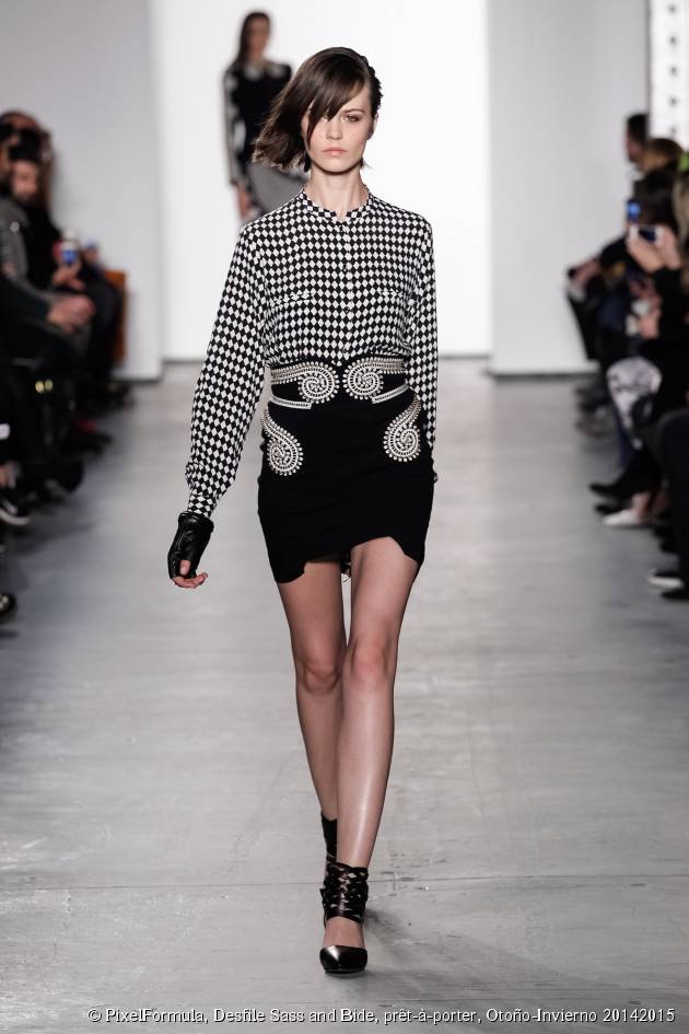El side hair con un bob: los expertos opinan