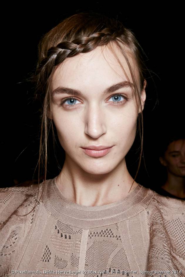 [STEP BY STEP] Como realizar la trenza de lado del desfilé de Max Azria ?