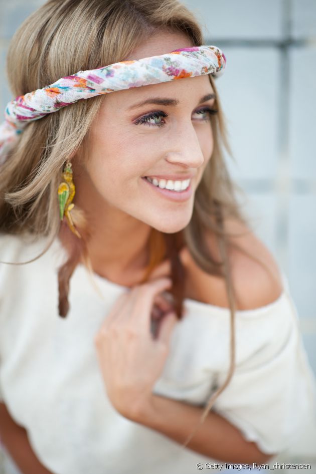 3 formas tendencia de anudarse el pañuelo en el cabello