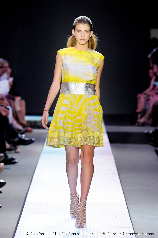 Cabello “splash” para un look deportivo chic