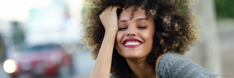 ¿Cómo volver a tener mis cabellos afros naturales después de un desrizado?