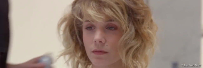 Corte bob: apórtale un efecto ondulado y despeinado con las tenacillas