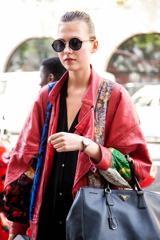Streetstyle: Cabello pegado al cuero cabelludo con efecto mojado