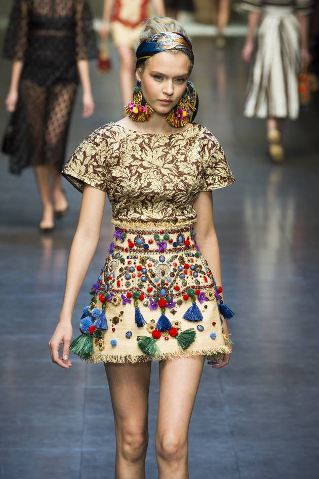 Primavera-Verano 2013: ¿cómo lucir el fular?
